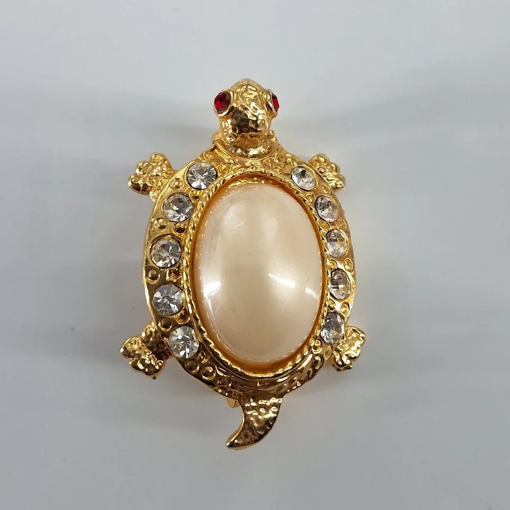 Vintage Gold Tone Turtle Brooch Faux Pearl Rhinestone Shell Red Eyes Pin